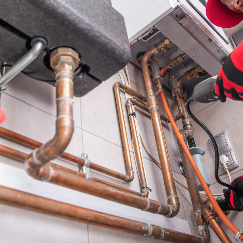 Leaking Pipes & Small Repairs 